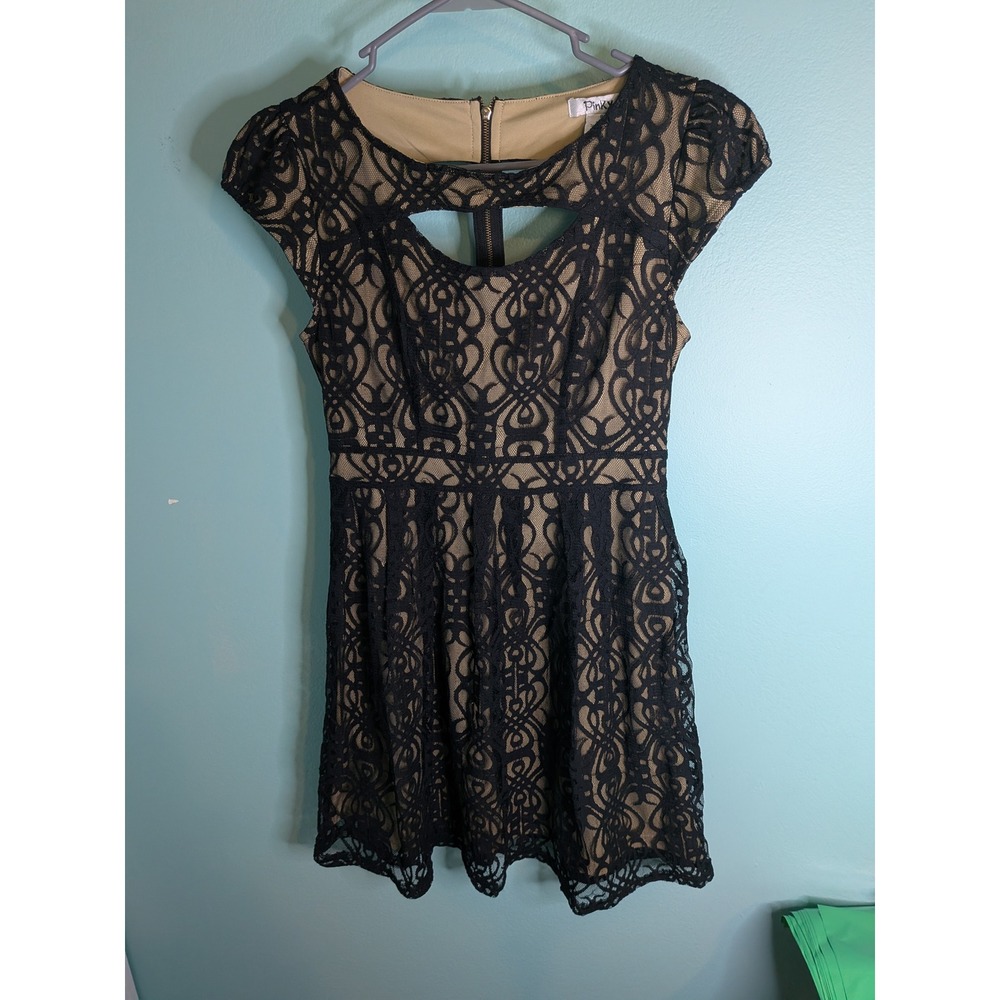 Pinky Black Lace Cutout Back Fit and Flare Mini Dress Nude Lining Cap Sleeve S
